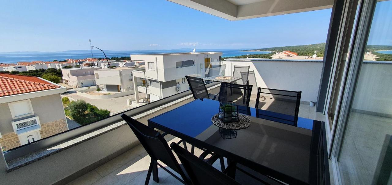 Seahorse Luxury Apartment With Pool And Sea View 诺瓦利娅 外观 照片
