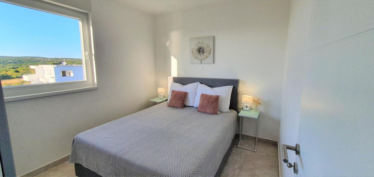Seahorse Luxury Apartment With Pool And Sea View 诺瓦利娅 外观 照片